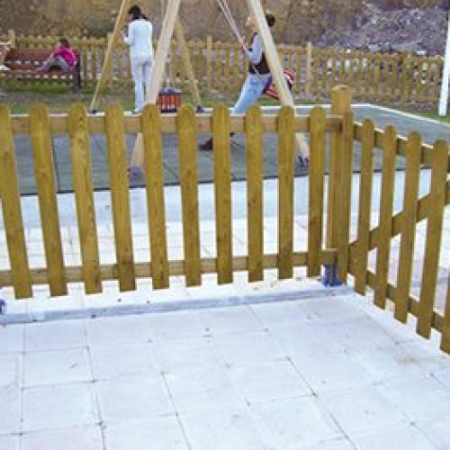 Ограда за детска площадка MC001